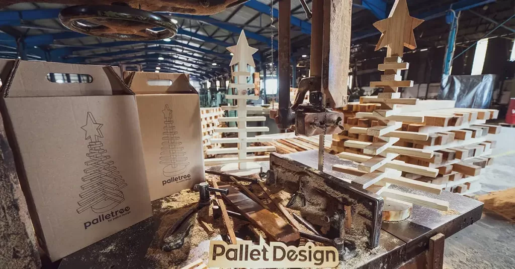 Χειροποίητο ξύλινο Χριστουγεννιάτικο δέντρο